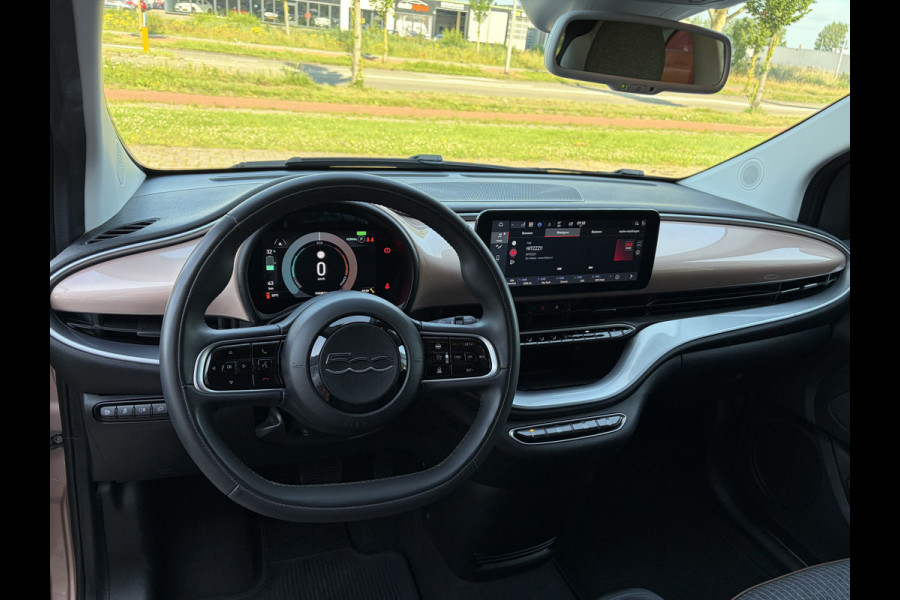 Fiat 500C Icon 42 kWh | 17" La Prima velgen | Camera | Parkeersensoren | Comfort Pack Pack Winter | Pack Magic Eye
