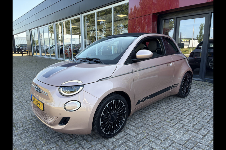 Fiat 500C Icon 42 kWh | 17" La Prima velgen | Camera | Parkeersensoren | Comfort Pack Pack Winter | Pack Magic Eye