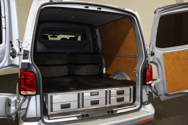 Volkswagen Transporter 2.0 TDI L2 H1 DC Bulli Automaat