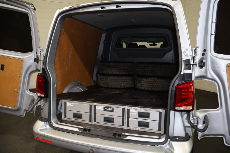Volkswagen Transporter 2.0 TDI L2 H1 DC Bulli Automaat