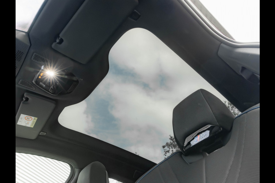 BMW iX3 50 xDrive - M-Sport Pro - Full-Option - Direct Beschikbaar