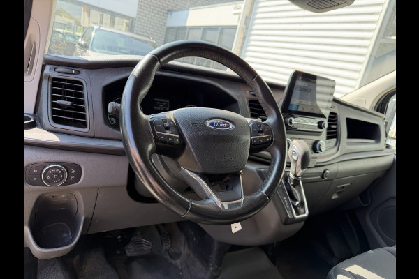 Ford Transit Custom 320 2.0 TDCI automaat L2H1 Trend / 3 persoons / vaste prijs rijklaar € 17.950 ex btw / lease vanaf € 302 / trekhaak / laadruimte gestoffeerd / airco / cruise / magneic grey metallic