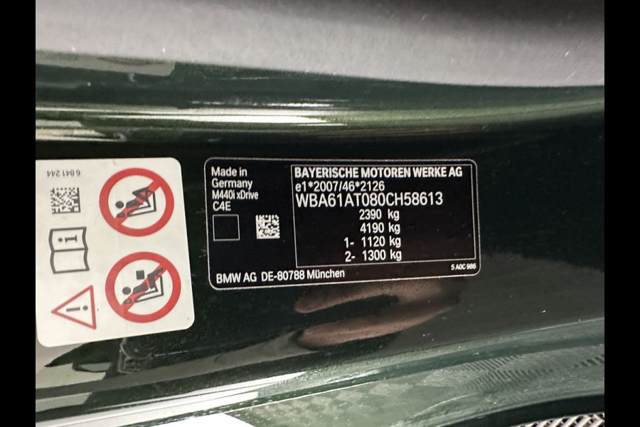 BMW 4 Serie Cabrio M440i xDrive High Executive (INCL-BTW) *HEAD-UP | LEATHER | LASER-LED | MEMORY-PACK | DIGI-COCKPIT | KEYLESS | HIFI-SOUND | SHIFTPADDLES | CAMERA | DAB | NAVI-FULLMAP | AMBIENT-LIGHT | TOWBAR | 19''ALU*