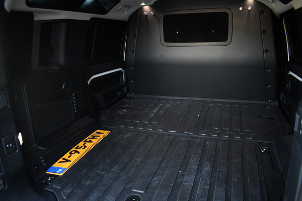 Land Rover Defender 110 D250 3.0 SE Luchtv 22-Kahn Meridian Memory 360
