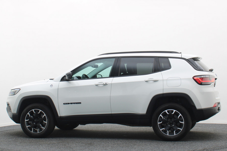 Jeep Compass 4xe 240 Plug-in Hybrid Electric Trailhawk Panoramadak, Leer, Camera, ACC, Apple Carplay, Keyless