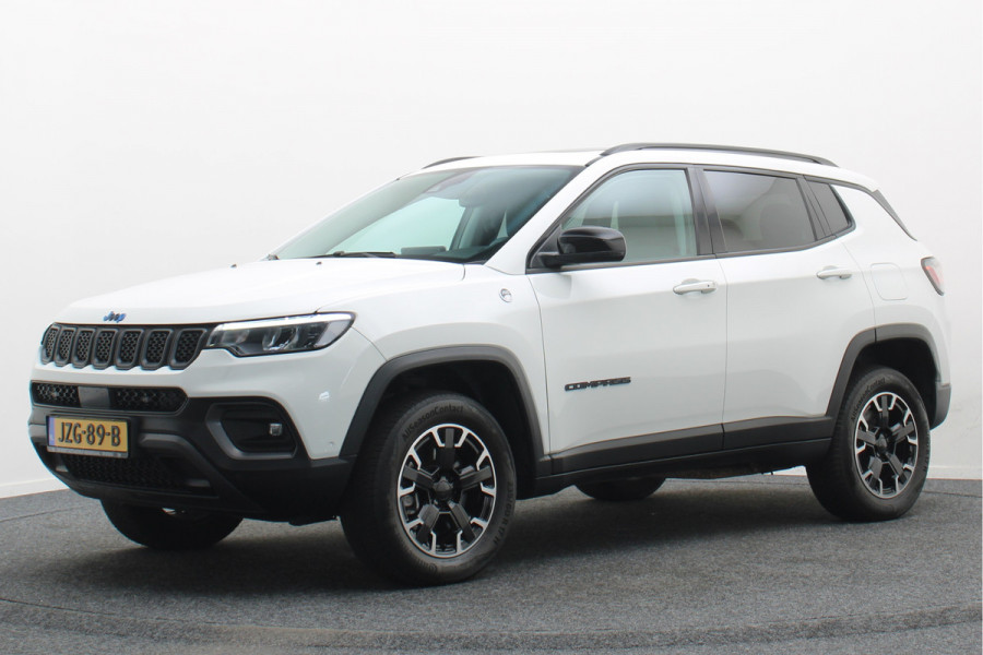 Jeep Compass 4xe 240 Plug-in Hybrid Electric Trailhawk Panoramadak, Leer, Camera, ACC, Apple Carplay, Keyless