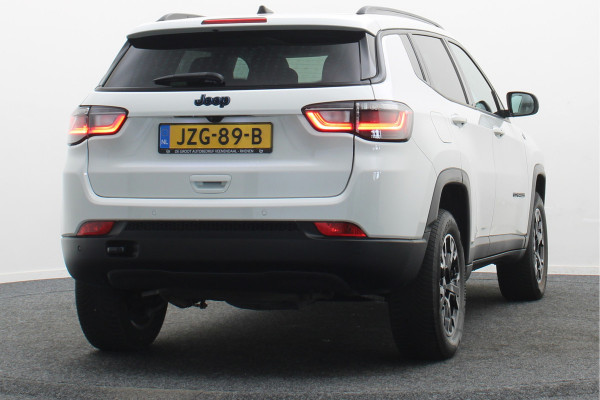 Jeep Compass 4xe 240 Plug-in Hybrid Electric Trailhawk Panoramadak, Leer, Camera, ACC, Apple Carplay, Keyless