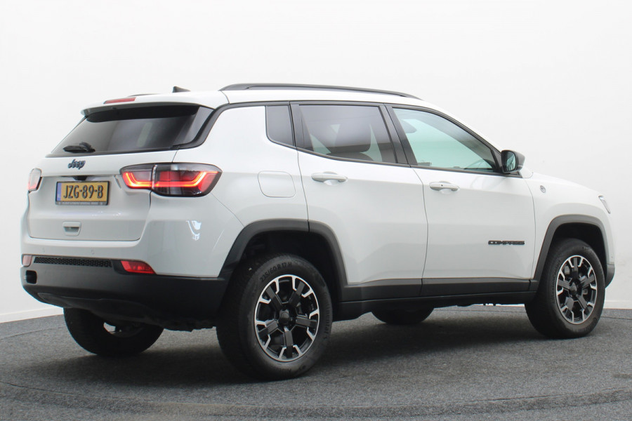 Jeep Compass 4xe 240 Plug-in Hybrid Electric Trailhawk Panoramadak, Leer, Camera, ACC, Apple Carplay, Keyless