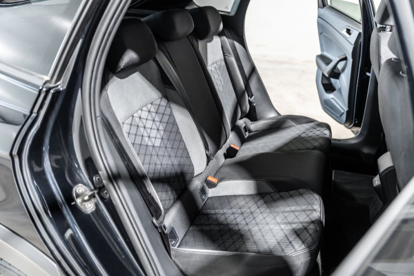 Volkswagen Taigo 1.0 TSI R-line DSG Pano Led Navi Cruise