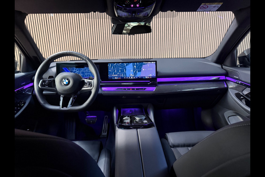 BMW 5 Serie 520i M Sport |Pano|Keyles|HeadUp|360|H&K|Carbon