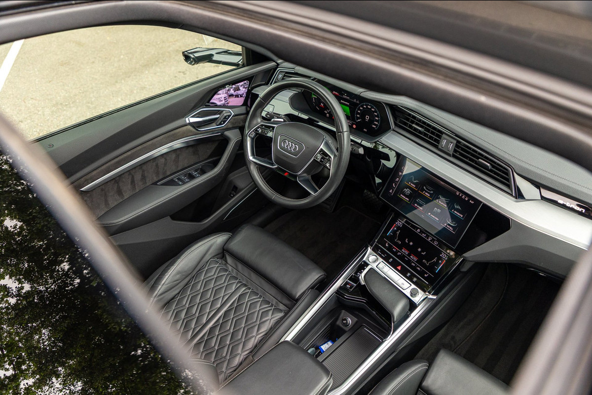 Audi e-tron Sportback 55 quattro S-Line 95 kWh Soh 92% I Panoramadak I Leder I B&O I Adaptive Cruise I HeadUp I Luchtvering