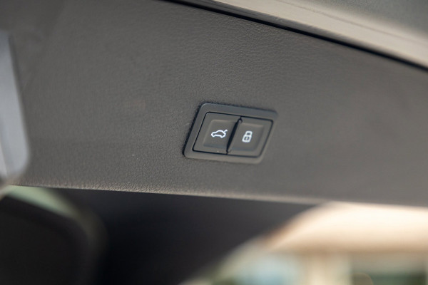 Audi e-tron Sportback 55 quattro S-Line 95 kWh Soh 92% I Panoramadak I Leder I B&O I Adaptive Cruise I HeadUp I Luchtvering