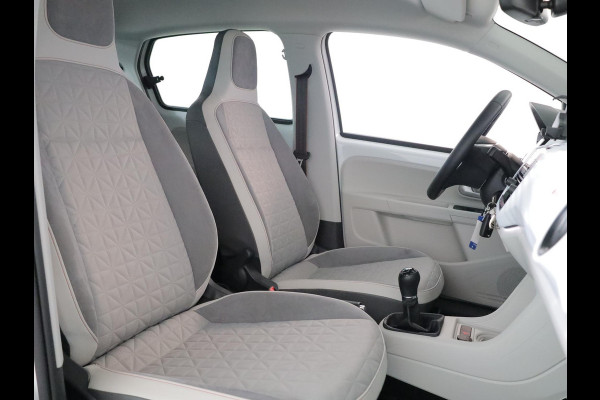 Volkswagen up! 1.0 Beats 65 pk | Navigatie via App | Parkeersensoren achter | Achteruitrijcamera | Autom. airco | Cruise control | Stoelverwarming |