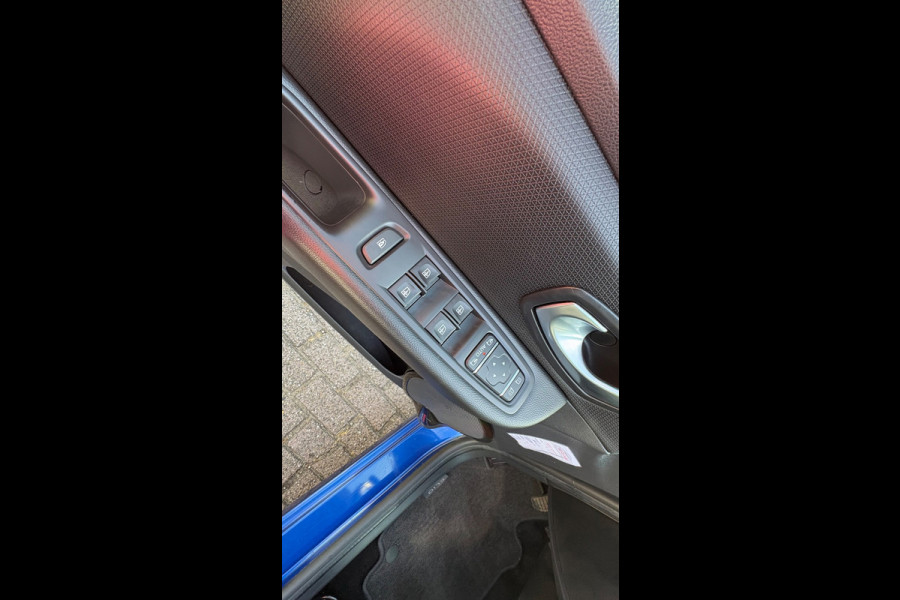 Renault Clio 0.9 TCe Intens * LED * LMV *