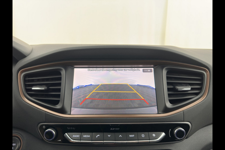 Hyundai IONIQ Comfort EV (INCL.BTW) Aut. *ADAPTIVE-CRUISE | DIGI-COCKPIT | SHIFTPADDLES | LANE-ASSIST | CCS-FASTLOADER | CRUISE | CAMERA | KEYLESS | DAB+ | NAVI-FULLMAP | ECC | PDC | 16"*