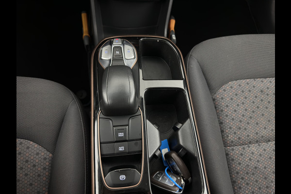Hyundai IONIQ Comfort EV (INCL.BTW) Aut. *ADAPTIVE-CRUISE | DIGI-COCKPIT | SHIFTPADDLES | LANE-ASSIST | CCS-FASTLOADER | CRUISE | CAMERA | KEYLESS | DAB+ | NAVI-FULLMAP | ECC | PDC | 16"*