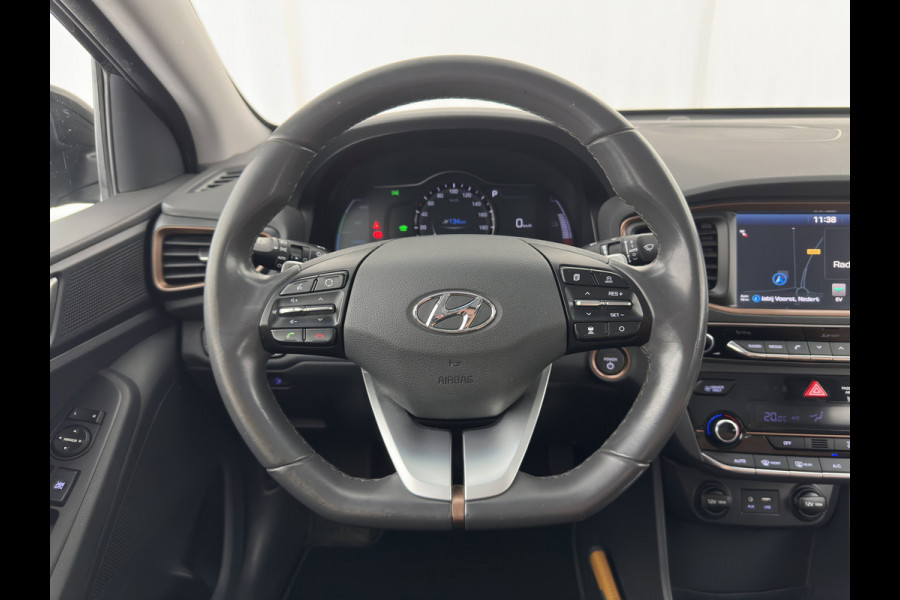Hyundai IONIQ Comfort EV (INCL.BTW) Aut. *ADAPTIVE-CRUISE | DIGI-COCKPIT | SHIFTPADDLES | LANE-ASSIST | CCS-FASTLOADER | CRUISE | CAMERA | KEYLESS | DAB+ | NAVI-FULLMAP | ECC | PDC | 16"*