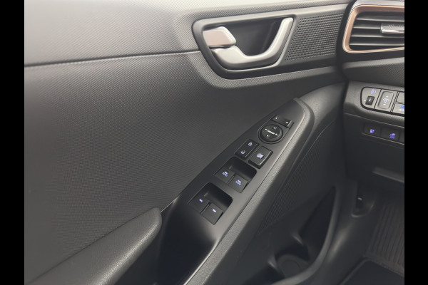 Hyundai IONIQ Comfort EV (INCL.BTW) Aut. *ADAPTIVE-CRUISE | DIGI-COCKPIT | SHIFTPADDLES | LANE-ASSIST | CCS-FASTLOADER | CRUISE | CAMERA | KEYLESS | DAB+ | NAVI-FULLMAP | ECC | PDC | 16"*