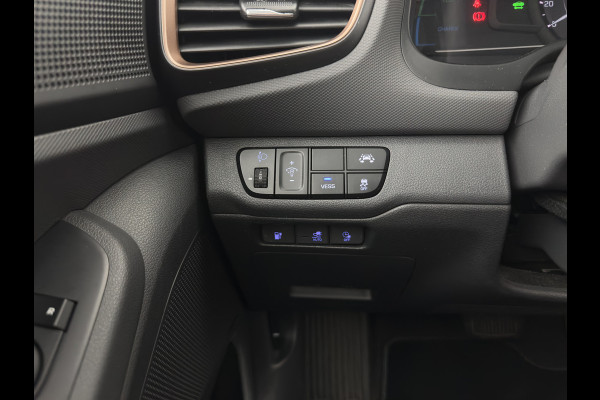 Hyundai IONIQ Comfort EV (INCL.BTW) Aut. *ADAPTIVE-CRUISE | DIGI-COCKPIT | SHIFTPADDLES | LANE-ASSIST | CCS-FASTLOADER | CRUISE | CAMERA | KEYLESS | DAB+ | NAVI-FULLMAP | ECC | PDC | 16"*