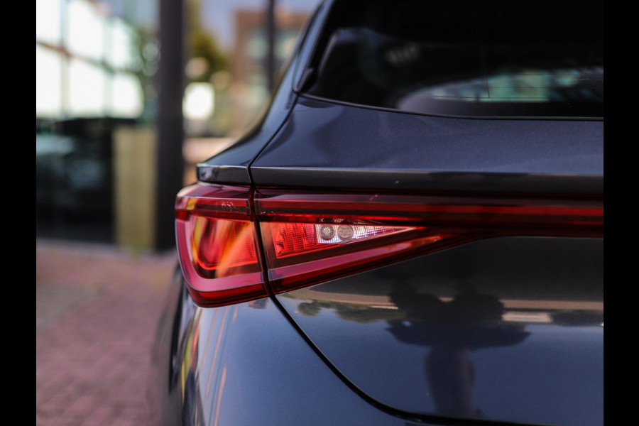 Seat Leon 1.5 TSI Xcellence | BTW | ACC | Stuur/Stoelverw. | Carplay