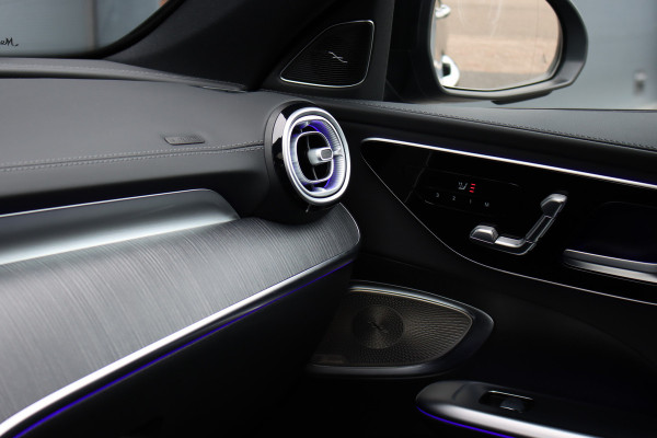 Mercedes-Benz C-Klasse Estate 300 e AMG Line Premium+ | Distronic+ | Memory | Panoramadak | HUD | Digital Light | Trekhaak | Burmester | Augmented Reality |