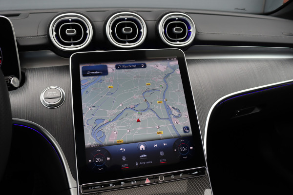 Mercedes-Benz C-Klasse Estate 300 e AMG Line Premium+ | Distronic+ | Memory | Panoramadak | HUD | Digital Light | Trekhaak | Burmester | Augmented Reality |