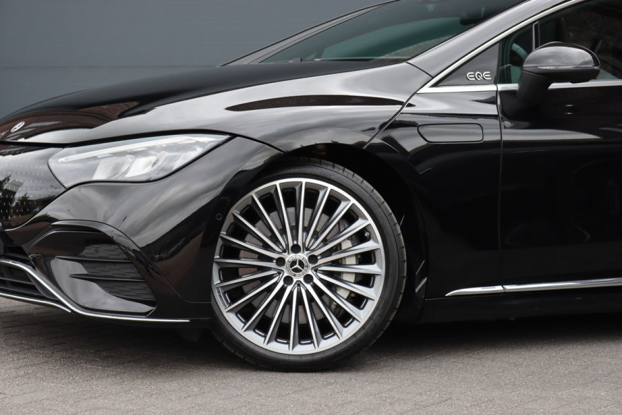 Mercedes-Benz EQE 300 Business Solution AMG 90 kWh | Luchtvering | Distronic | Memory | Panoramadak | Warmtepomp | Camera | Keyless Go | Dodehoekassistent |