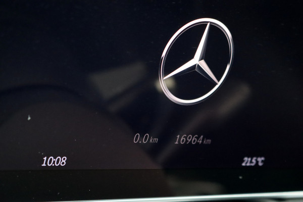 Mercedes-Benz EQE 300 Business Solution AMG 90 kWh | Luchtvering | Distronic | Memory | Panoramadak | Warmtepomp | Camera | Keyless Go | Dodehoekassistent |