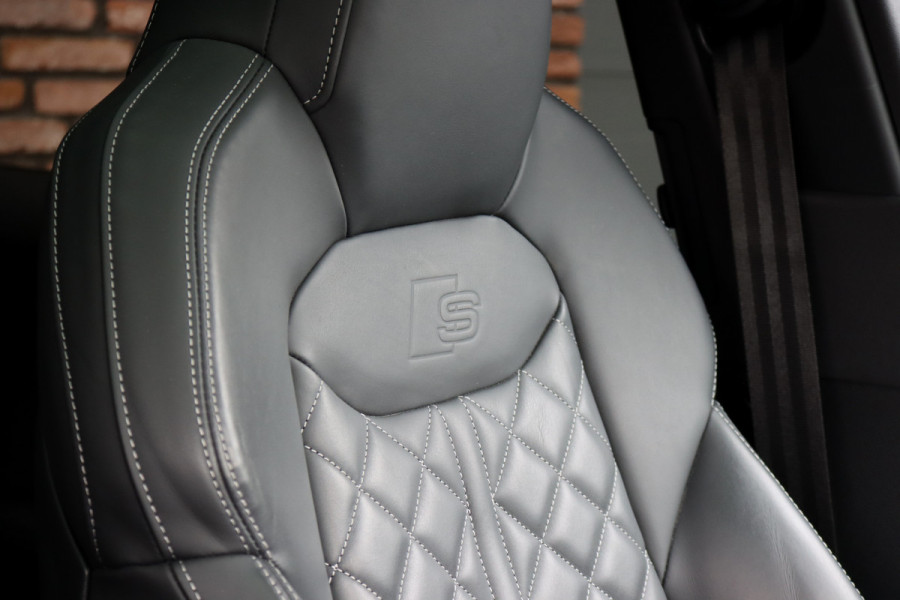 Audi Q8 55 TFSI e Quattro Pro Line S | Luchtvering | Achterasbesturing | ACC | Bang&Olufsen | Trekhaak | Matrix-LED | Soft-Close | Verwarmd Stuurwiel | Panoramadak | Keyless Entry |