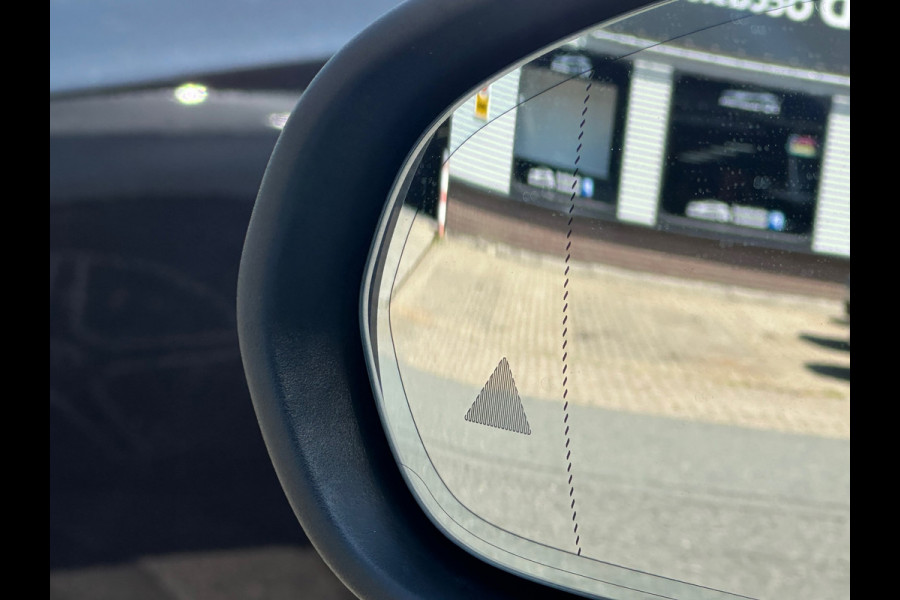 Mercedes-Benz A-Klasse 200 Business | AMG Line | Camera|