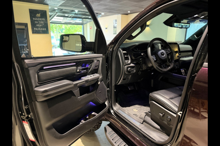Dodge Ram 1500 6.2 V8 4x4 Crew Cab TRX|H&K|pano|trekhaak|HUD|