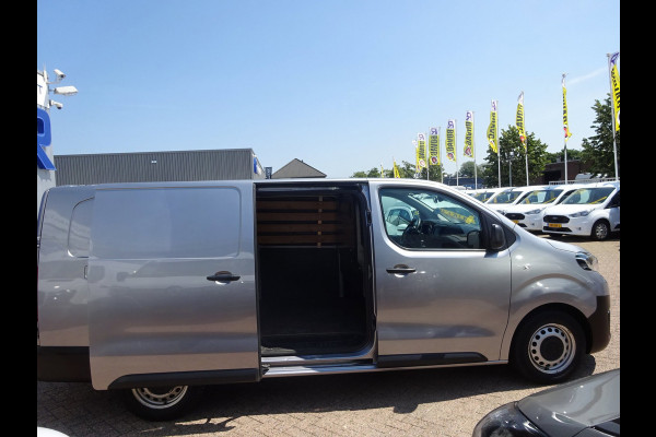 Toyota ProAce Worker 2.0 D-4D Navigator Long L3 AIRCO NAVIGATIE 3 ZITSPLAATSEN