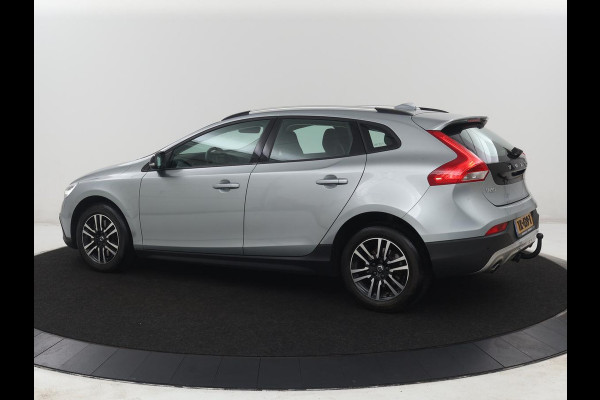 Volvo V40 Cross Country 1.5 T3 Edition+ | Trekhaak | Navigatie | Stoelverwarming | Climate control | Bluetooth | Cruise control | Parkeerhulp