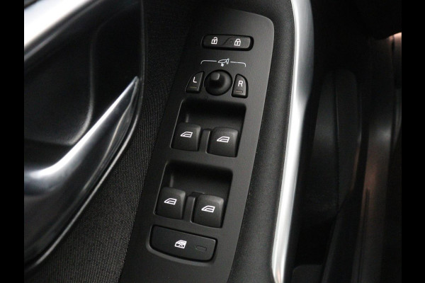 Volvo V40 Cross Country 1.5 T3 Edition+ | Trekhaak | Navigatie | Stoelverwarming | Climate control | Bluetooth | Cruise control | Parkeerhulp