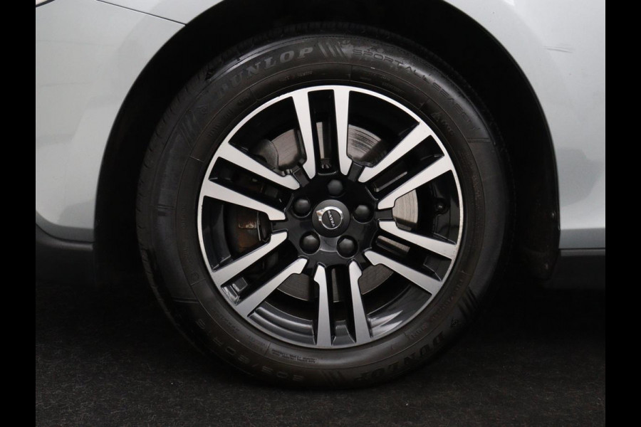 Volvo V40 Cross Country 1.5 T3 Edition+ | Trekhaak | Navigatie | Stoelverwarming | Climate control | Bluetooth | Cruise control | Parkeerhulp