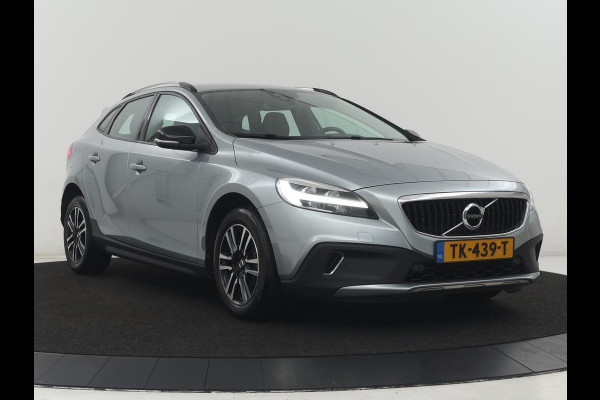 Volvo V40 Cross Country 1.5 T3 Edition+ | Trekhaak | Navigatie | Stoelverwarming | Climate control | Bluetooth | Cruise control | Parkeerhulp