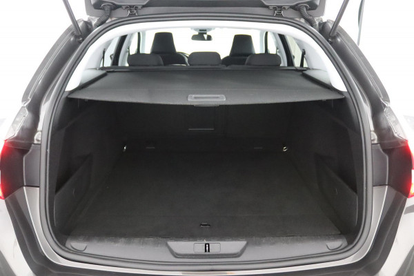 Peugeot 308 SW 1.2 PureTech Premium*ACC*KEYLESS*CARPLAY*HAAK*CAM*