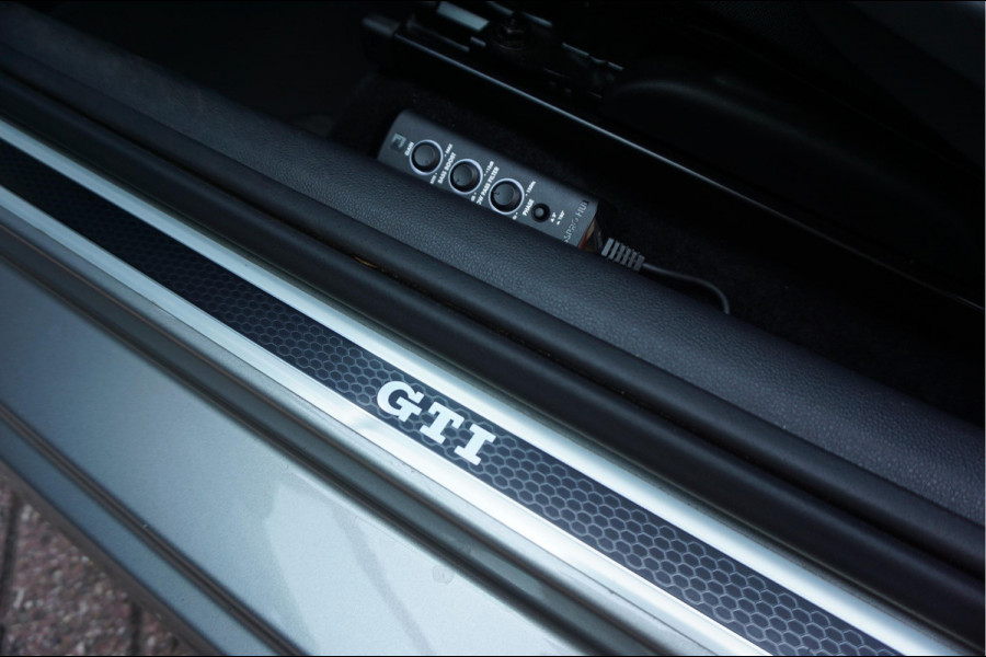 Volkswagen up! 1.0 TSI GTI | Pano-dak | ca € 3.000,- upgrades | Sfeerverlichting | High Performance Audio |