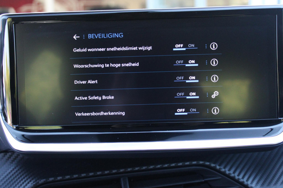 Peugeot 208 1.2 100PK STYLE | APPLE CARPLAY/ANDROID AUTO | CRUISE CONTROL | AIRCO | PARKEERSENSOREN ACHTER | DAB+ RADIO | LICHT SENSOR | LAGE KM STAND! |