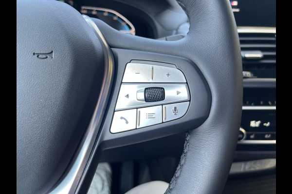 BMW iX3 High Executive 80 kWh | SOH 97,4% | Leder | Pano | Trekhaak | Harman Kardon | 360 Camera | Stoelverwarming | Adaptive Cruise