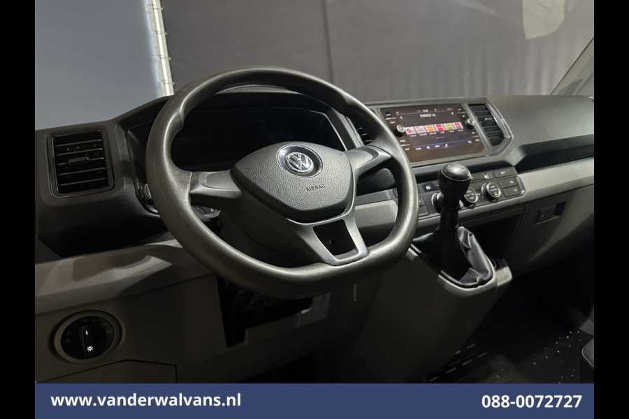 Volkswagen Crafter 2.0 TDI 141pk L3H2 L2H1 Euro6 Airco | Camera | Navigatie | LED | 3000kg Trekhaak | Cruisecontrol Android Auto, Leder, Verwarmde voorruit, Parkeersensoren, Bijrijdersbank