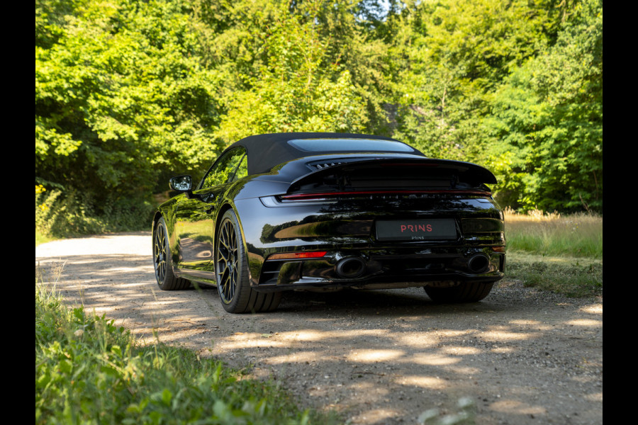 Porsche 911 Cabrio 3.0 Carrera 4S | Keramisch | Akrapovic | Burmester | Lift | Stoelventilatie | Origineel NL