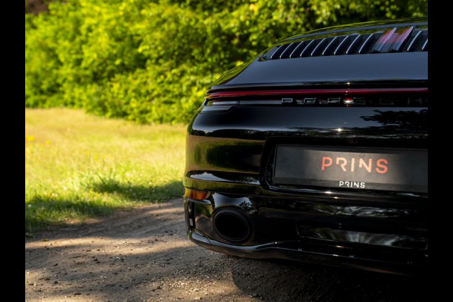 Porsche 911 Cabrio 3.0 Carrera 4S | Keramisch | Akrapovic | Burmester | Lift | Stoelventilatie | Origineel NL