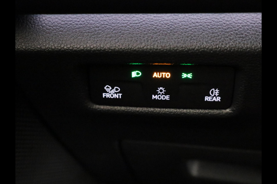 Volkswagen Tayron 1.5 eHybrid Life Edition 204 pk Automaat (DSG) | Verlengde garantie | Navigatie | Panoramadak | Parkeersensoren (Park assist) | Rondomzicht camera |