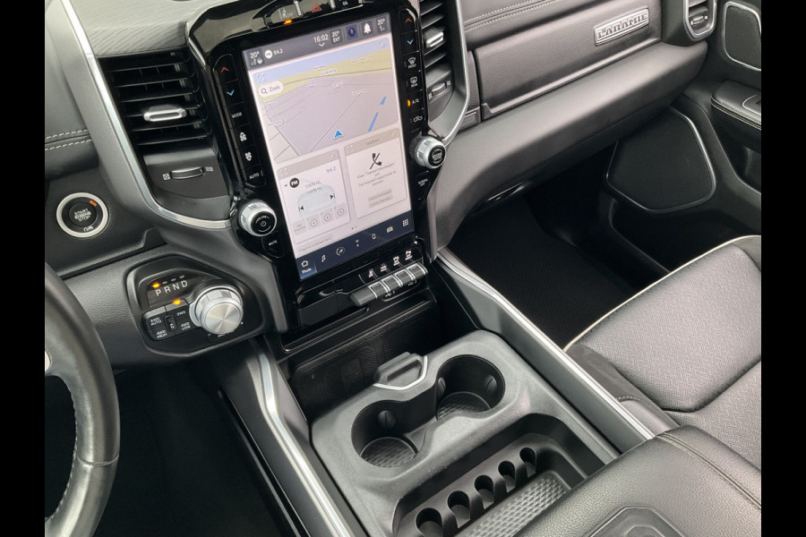 Dodge Ram 1500 5.7 V8 4x4 Crew Cab Limited Laramie Trekhaak Pano Harman/Kardon Leer Treeplanken BOMVOL!