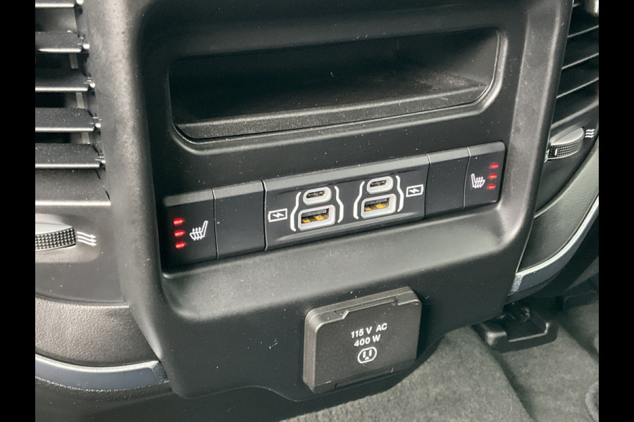 Dodge Ram 1500 5.7 V8 4x4 Crew Cab Limited Laramie Trekhaak Pano Harman/Kardon Leer Treeplanken BOMVOL!