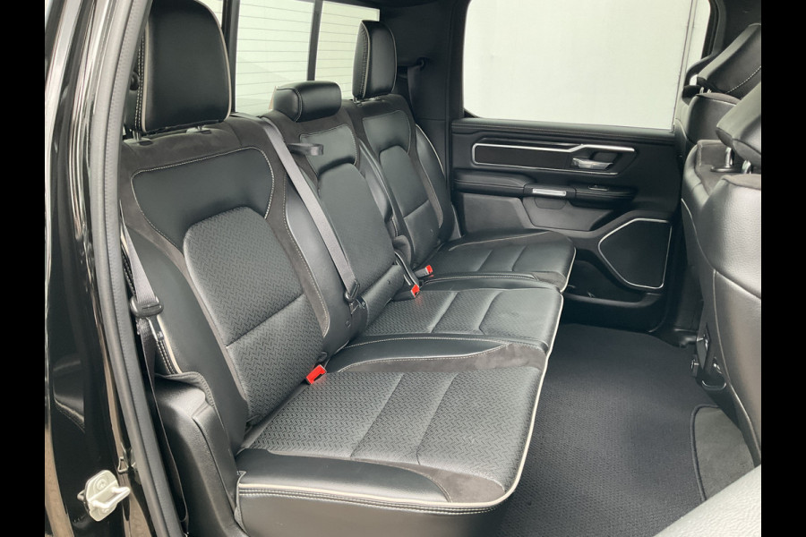 Dodge Ram 1500 5.7 V8 4x4 Crew Cab Limited Laramie Trekhaak Pano Harman/Kardon Leer Treeplanken BOMVOL!