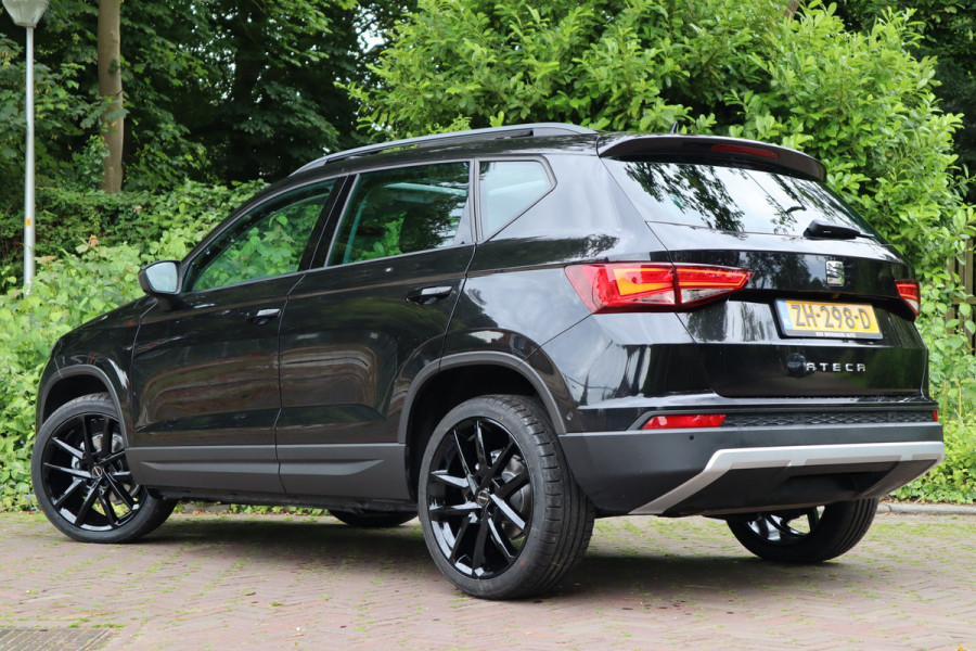 Seat Ateca 1.0 EcoTSI Style Business Intense | Panoramadak | Camera | Digitaal dashboard |