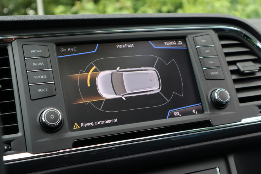 Seat Ateca 1.0 EcoTSI Style Business Intense | Panoramadak | Camera | Digitaal dashboard |