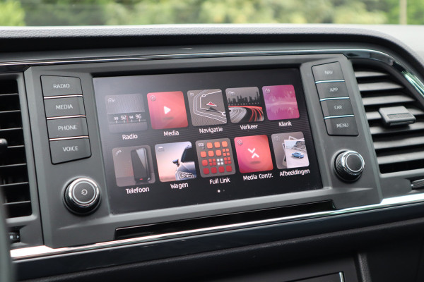 Seat Ateca 1.0 EcoTSI Style Business Intense | Panoramadak | Camera | Digitaal dashboard |
